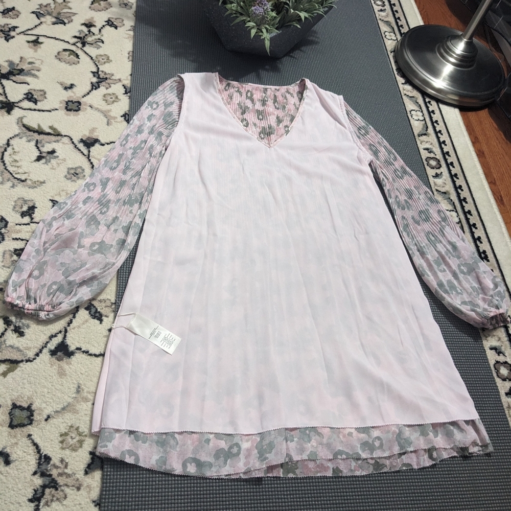 WILFRED Daydreamer V- neck Mini Dress - Picture 10 of 14